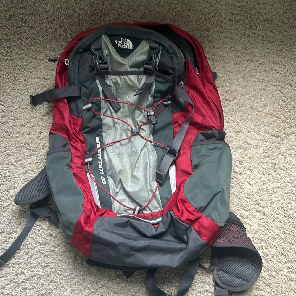 North face Angstrom 30 backpack